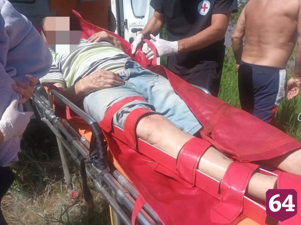 Саратовские рыбаки на Волге спасли волгоградца